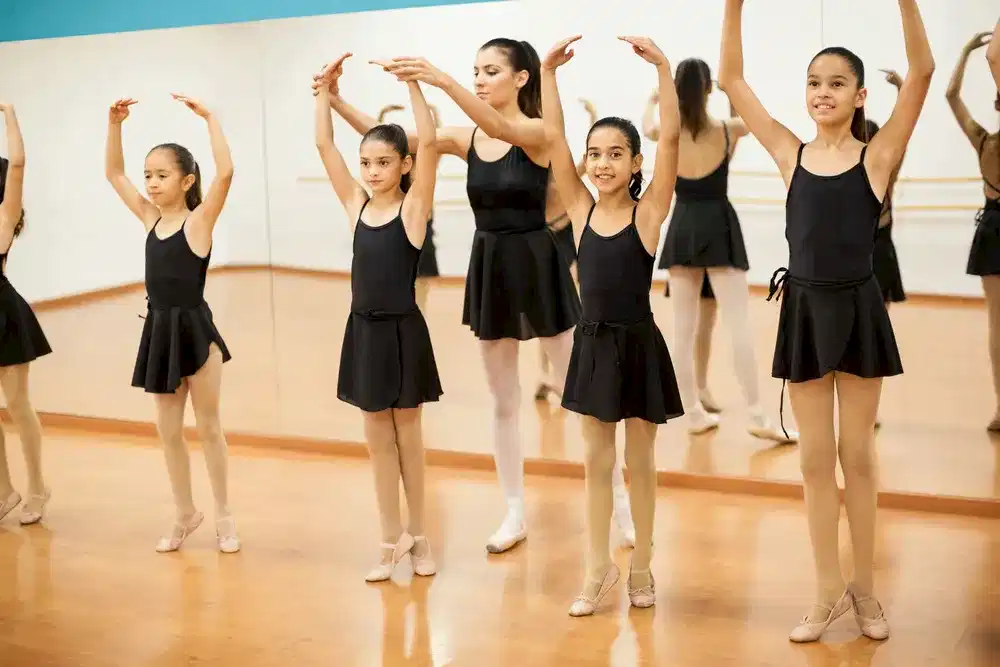 6-12 yaş bale eğitimi